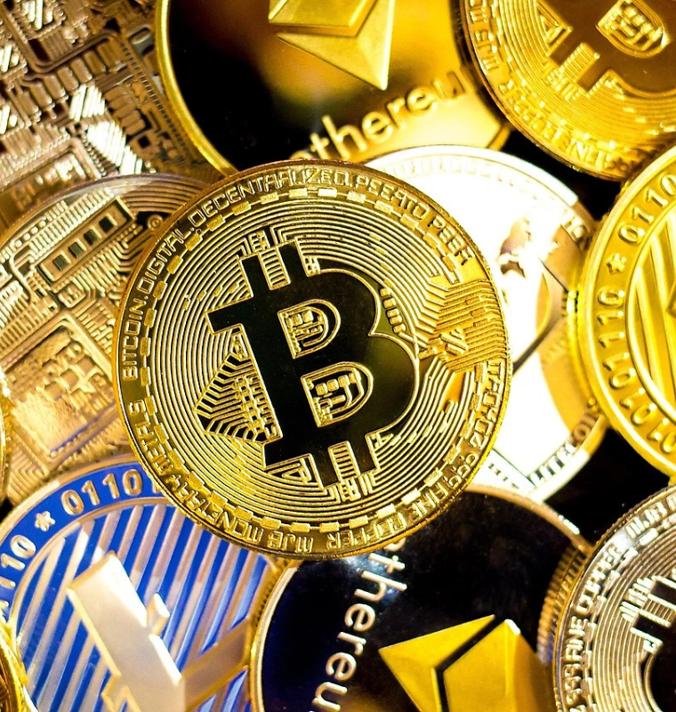 Ethereum and Major Altcoins Surge as Crypto Market Momentum Strengthens