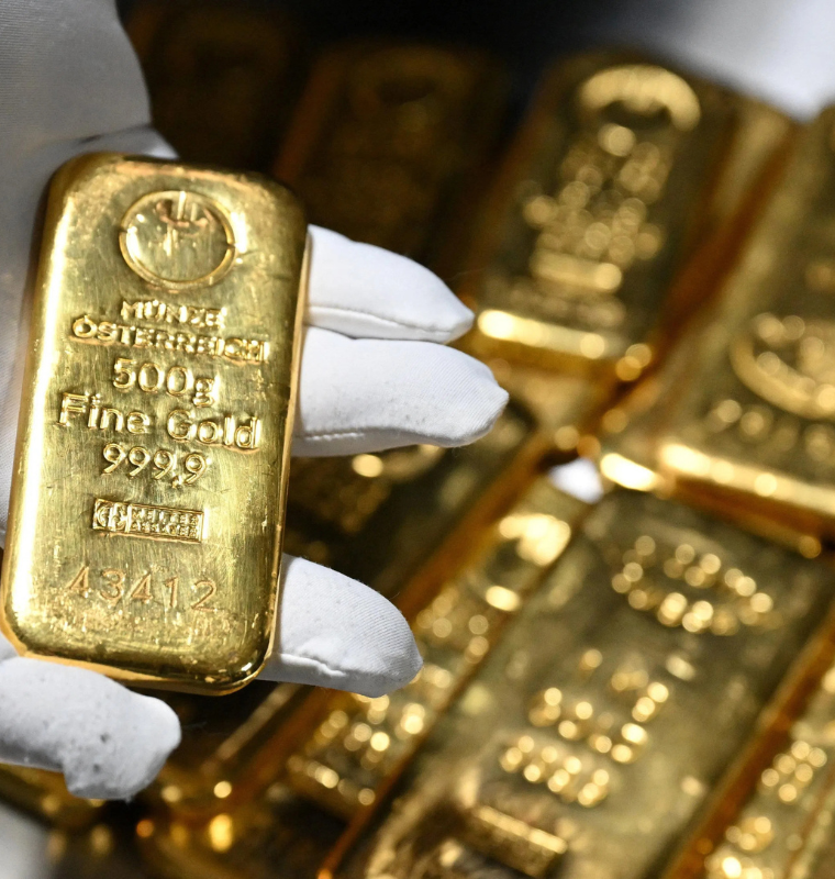 Tokenized Gold and Real World Assets Gain Momentum as Investors Seek Stability in Digital Markets