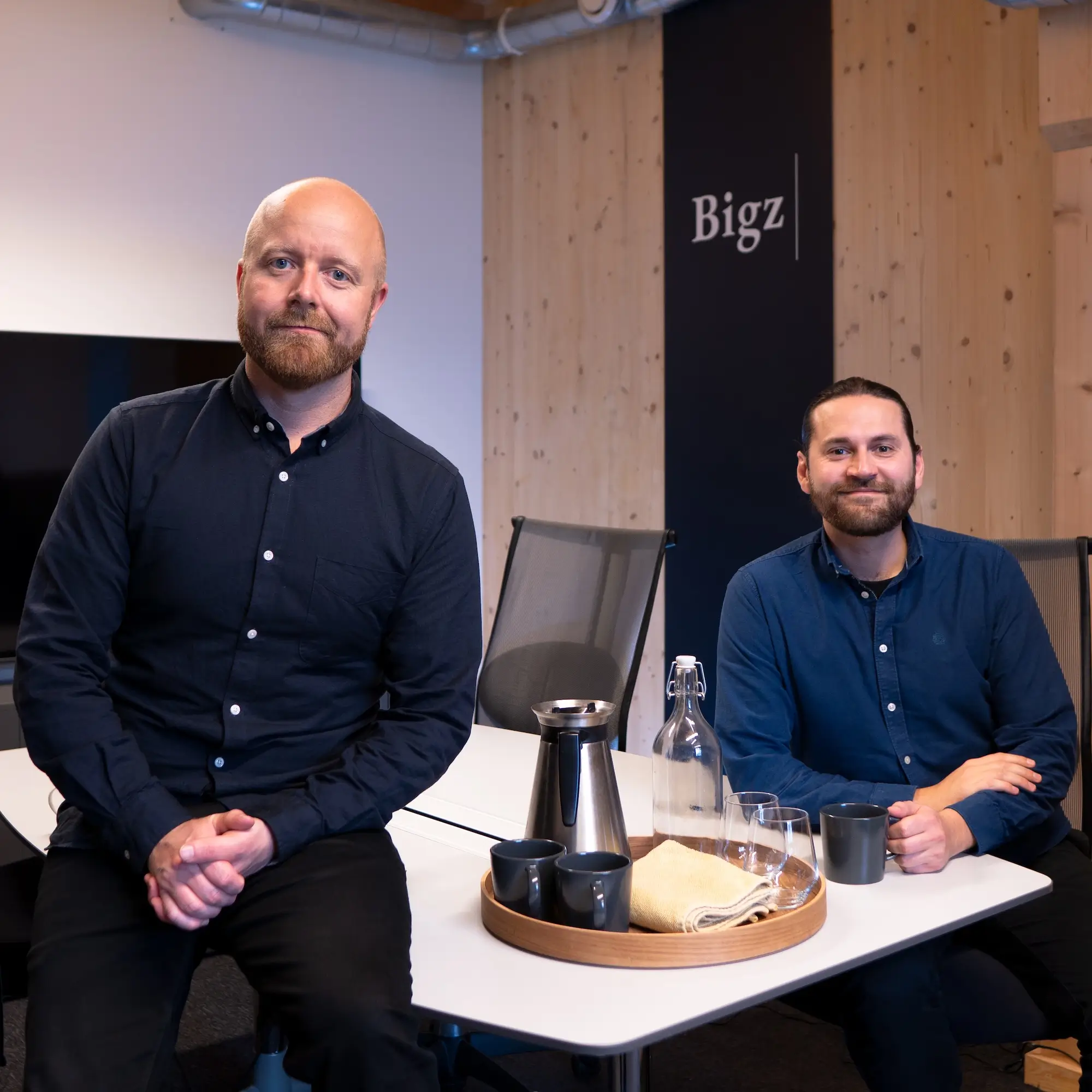 Dan og Kristoffer på kontoret