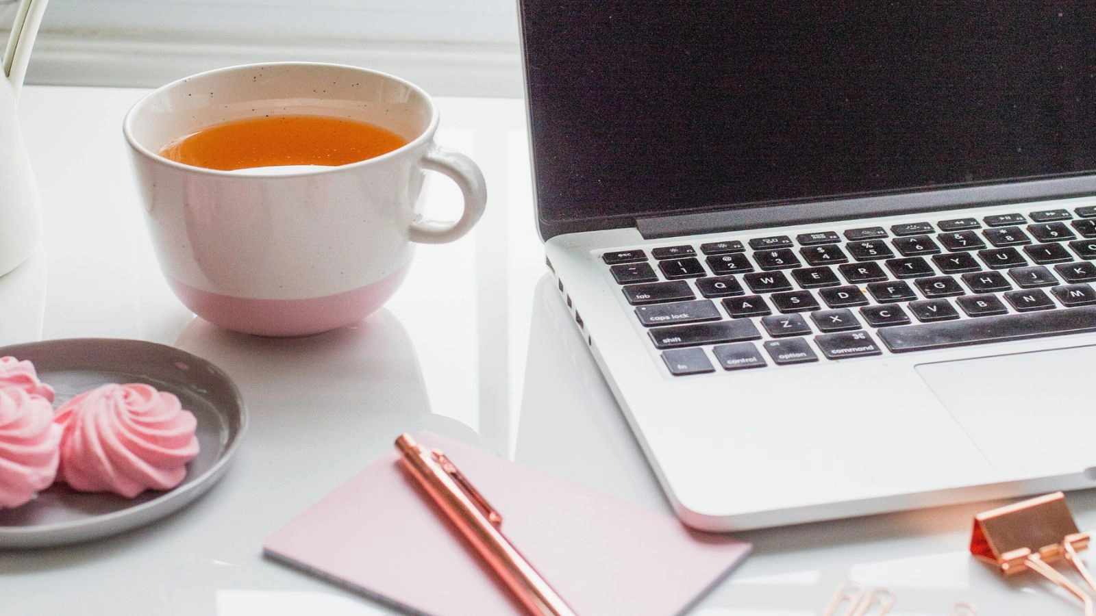 Feeling stretched too thin in your small biz? Discover the signs it’s time to hire a VA and why getting support sooner makes growth and ease possible.