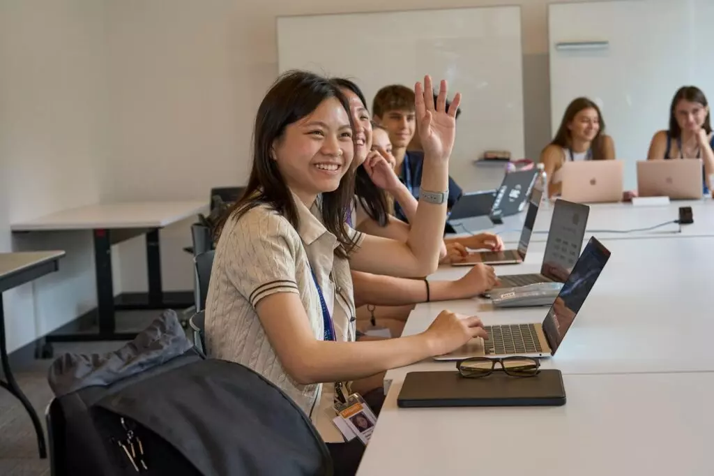 Why choose our Cambridge summer school?