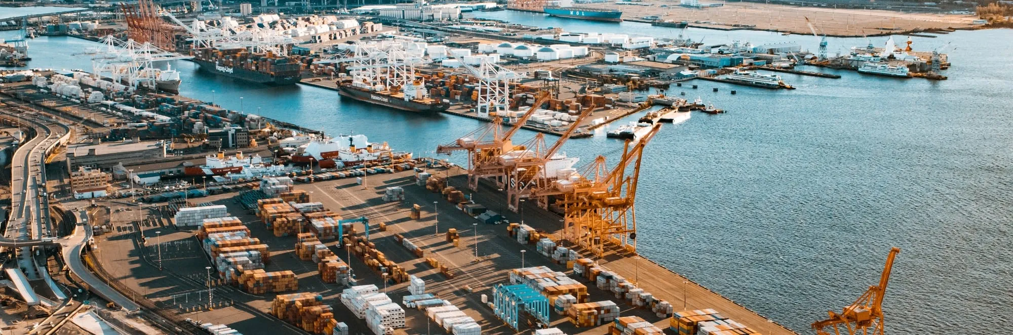 Using machine learning to detect underwater port damage