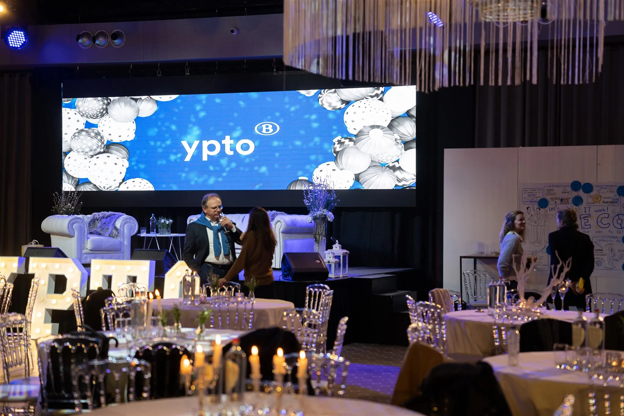 festor_portfolio_town_hall_ypto