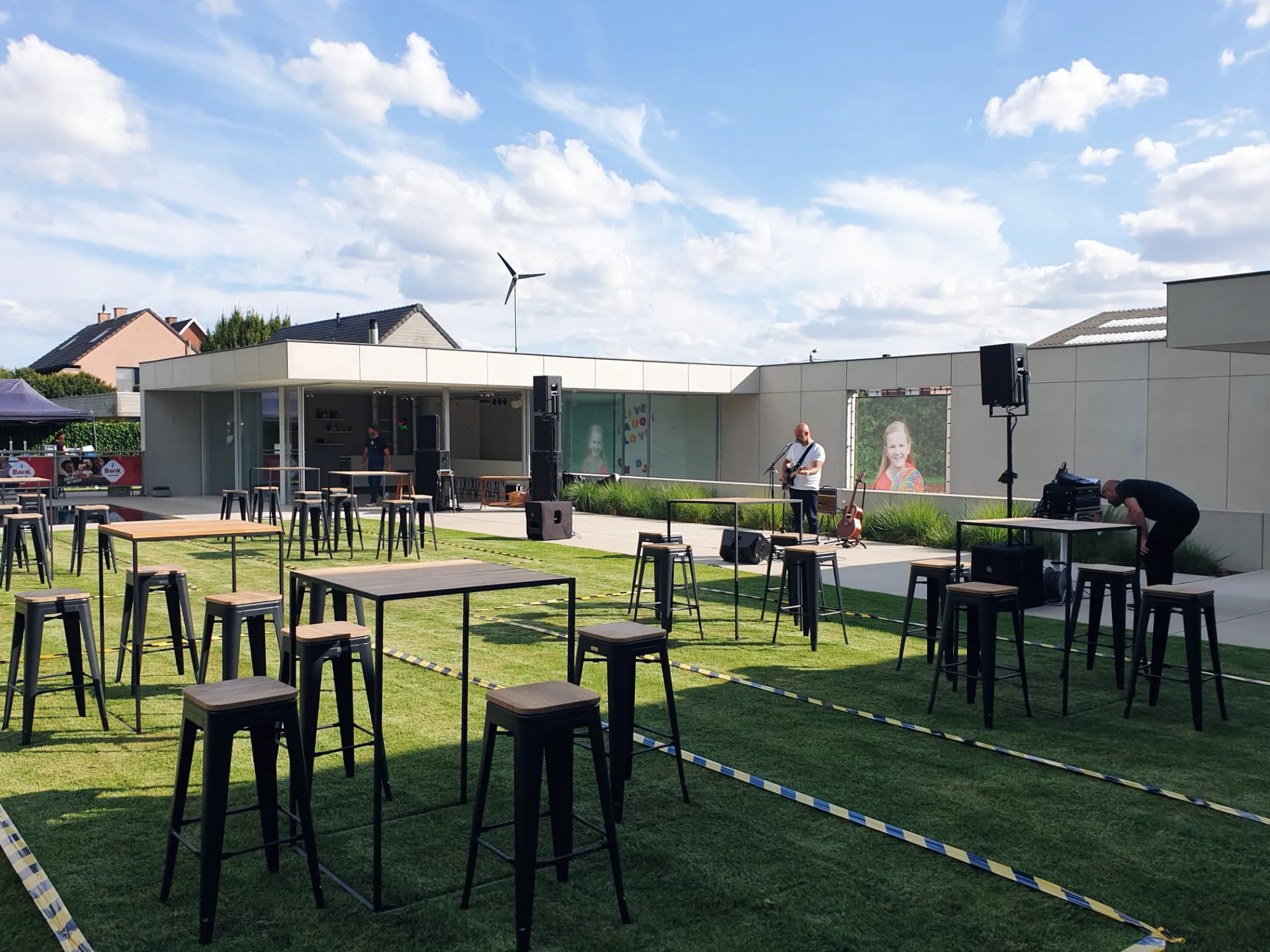 festor_portfolio_private_summer_concert_flip_kowlier_in_your_own_garden