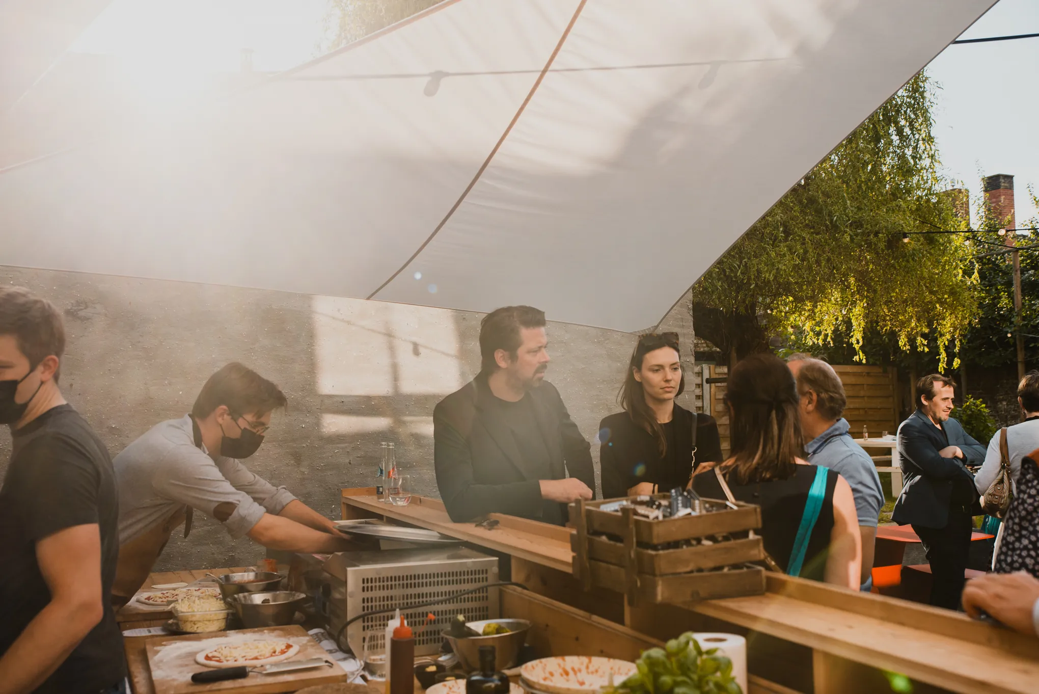 festor_portfolio_pop_up_den_tremist_eating_drinking_in_the_center_of_watou