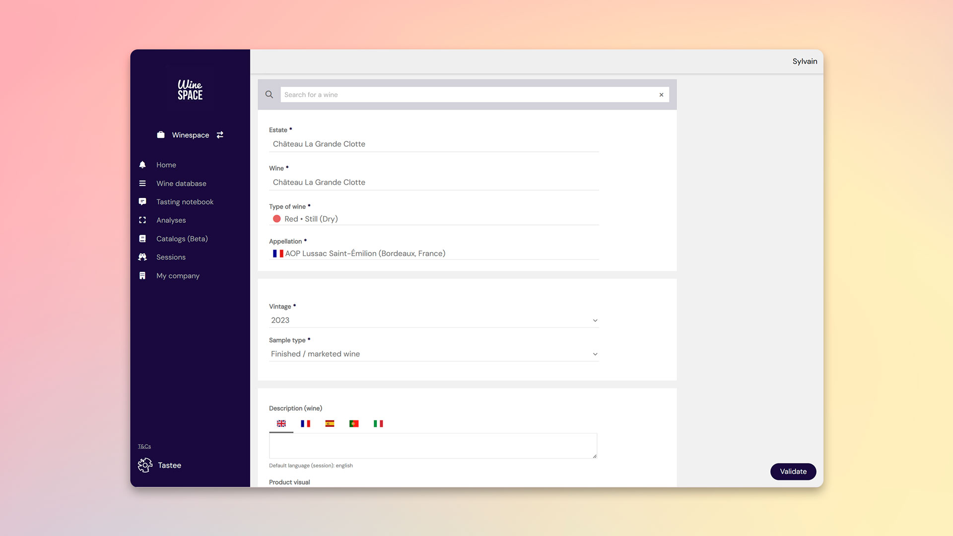 Formulario de Tastee para añadir un vino a un cuaderno de cata digital, con campos de productor, cuvée y apelación