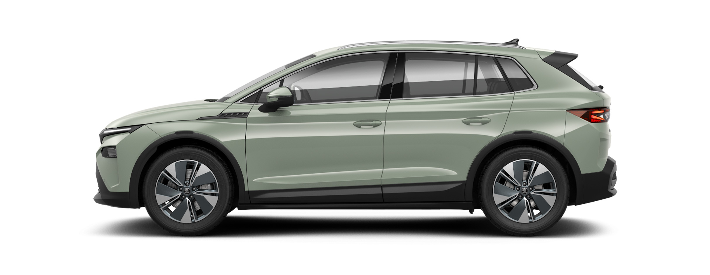 Seitenansicht eines freigestellten Škoda Elroq in der Farbe Timiano-Grün mit 19 Zoll Leichtmetallfelgen “Regulus Anthrazit”.