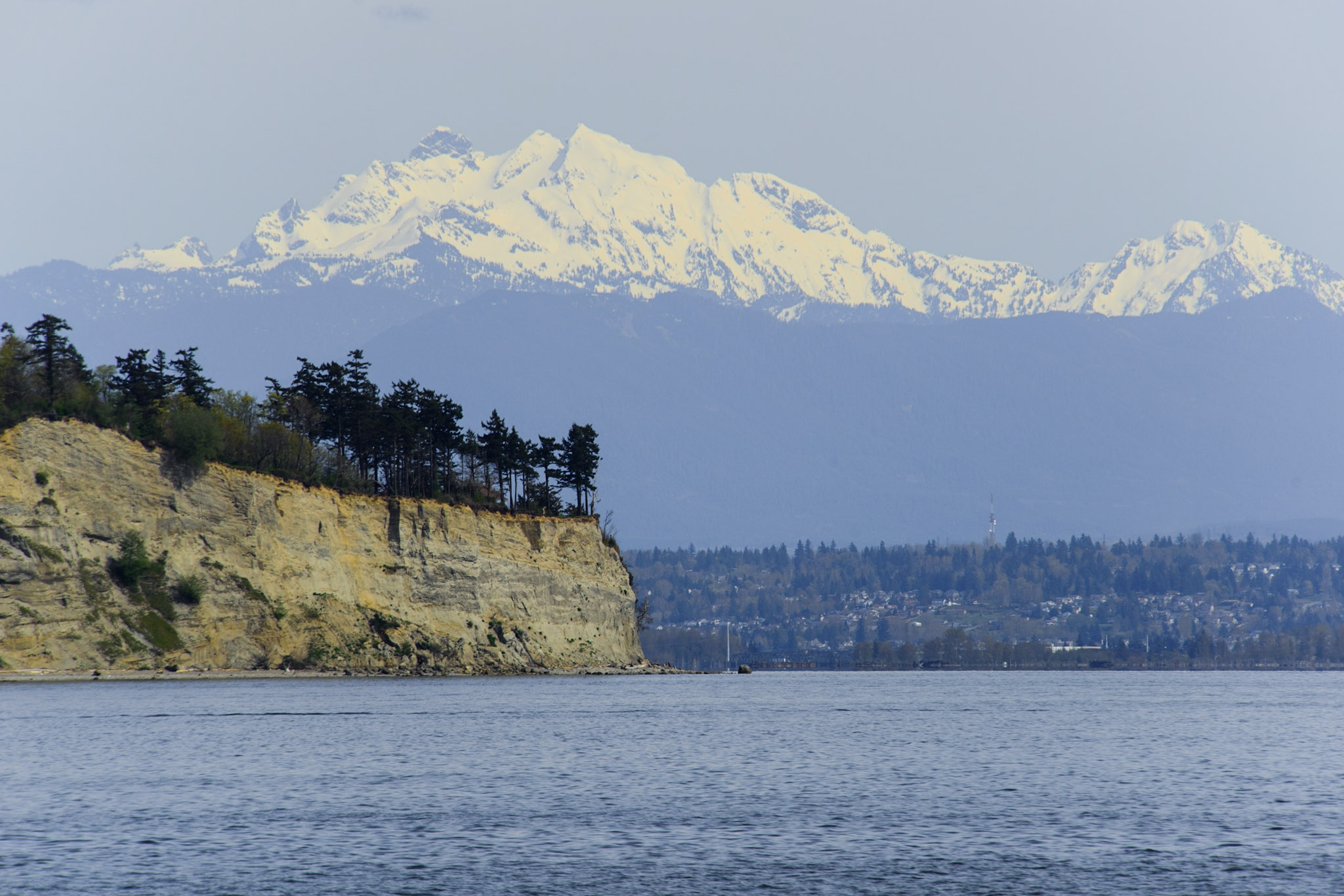 Puget sound with the backdrop of the cascade mountains