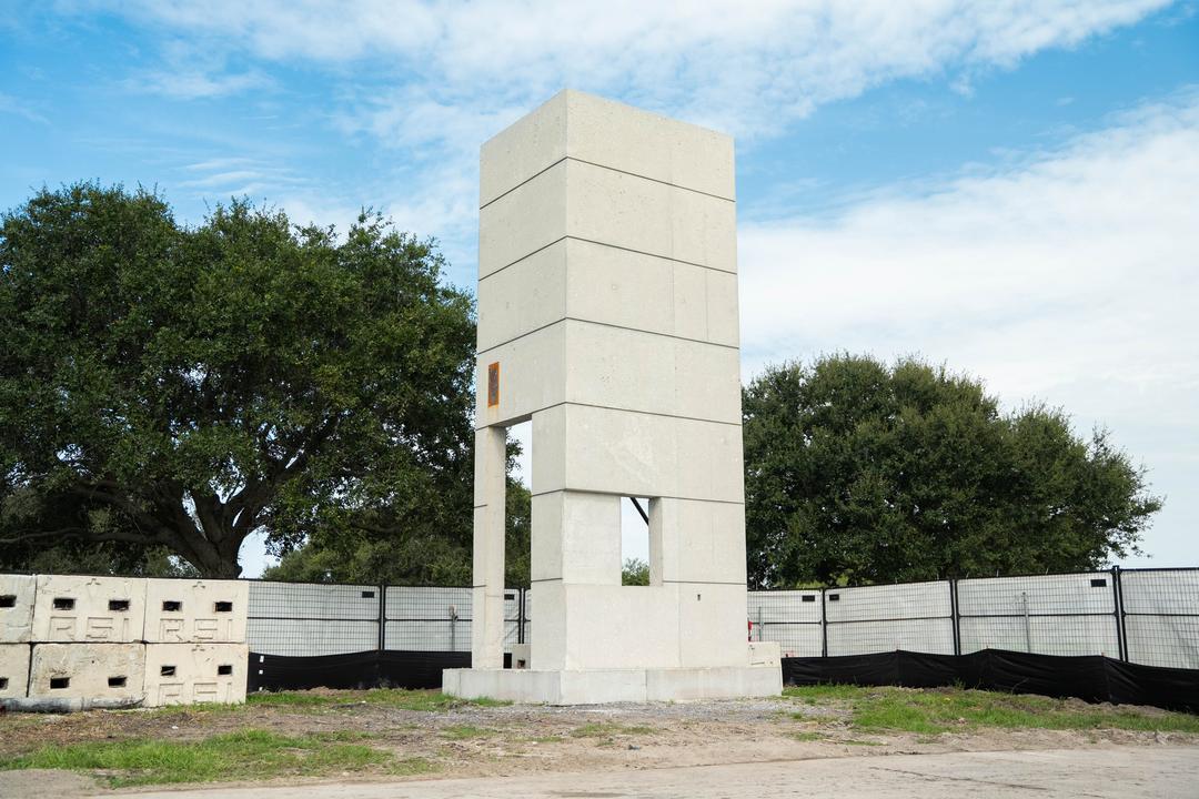 l-shape mock up of exterior wall
