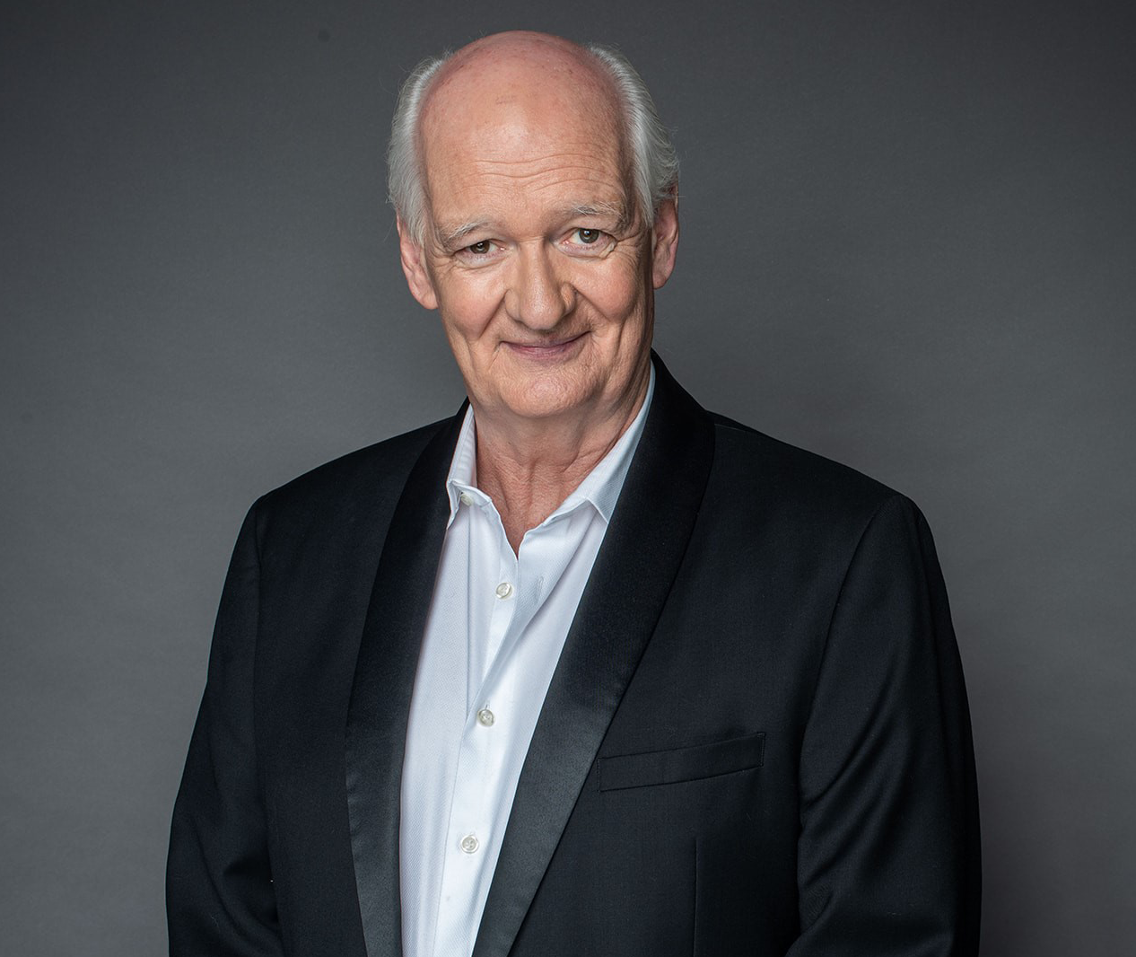 Colin Mochrie Headshot