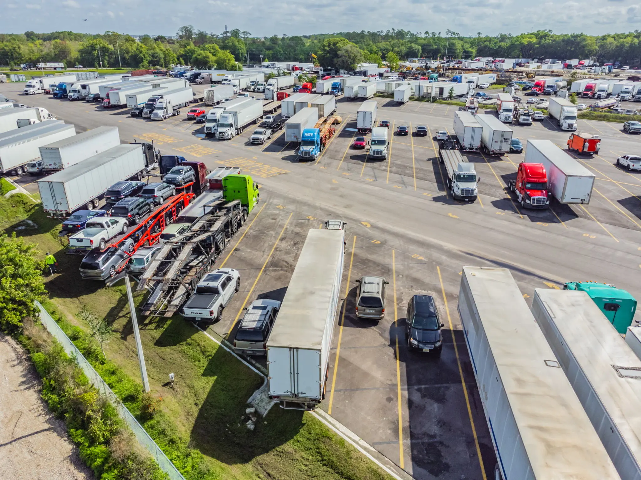 Truck Yard & Warehouses