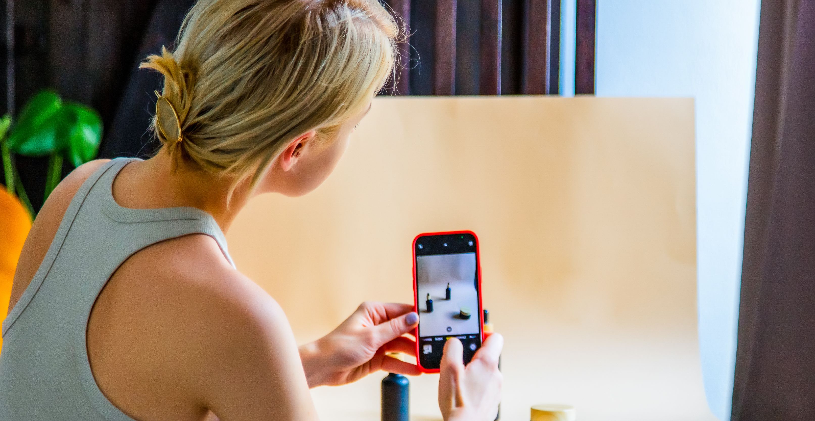 How Online Sellers Can Take Full Control of Their Product Photography using DIY Setup?