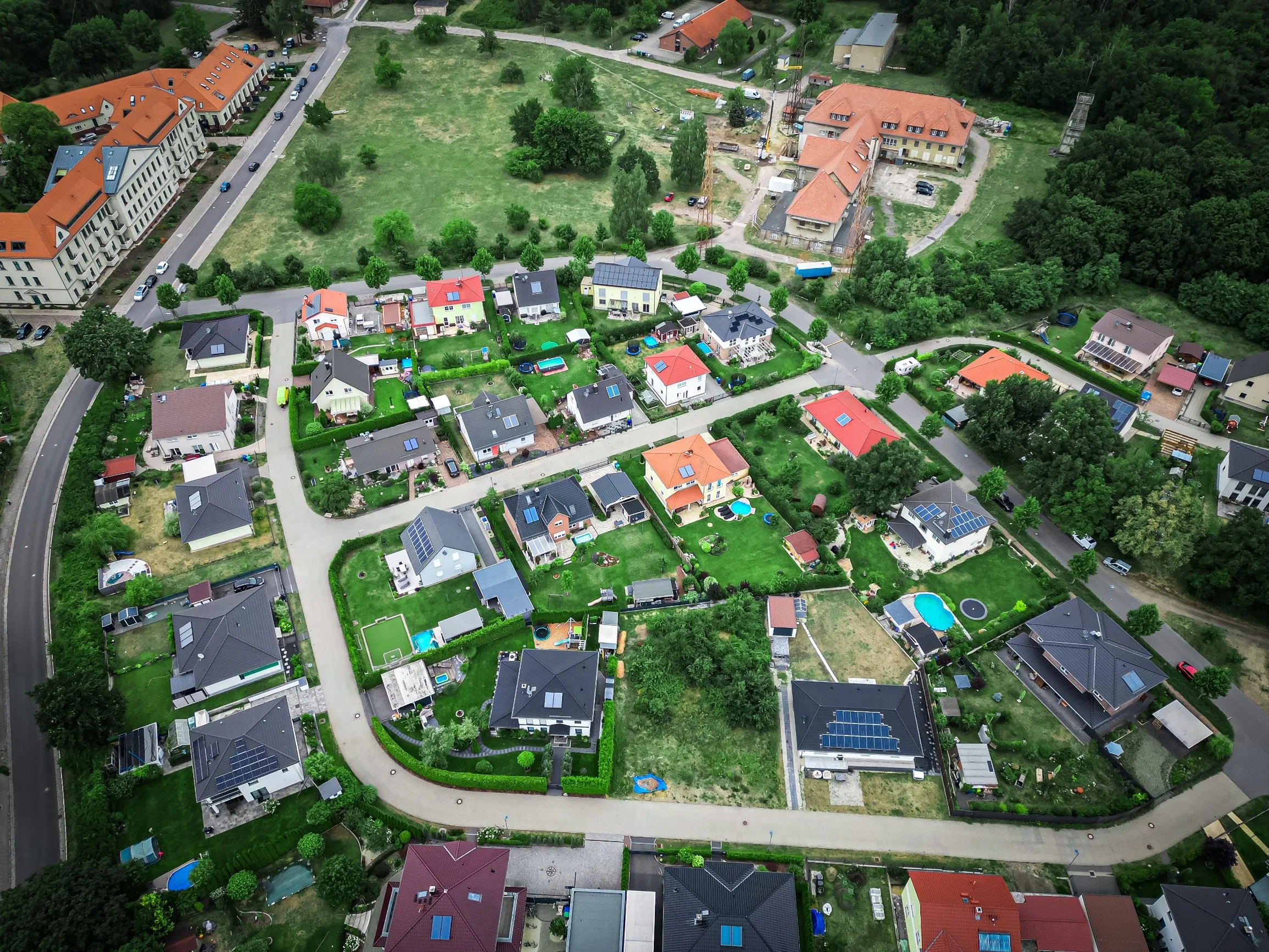 Ansicht eines Dorfes von oben