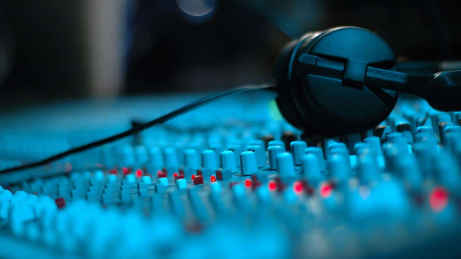 Sample Focus vs LANDR: Which Sample Library Is Actually Better?