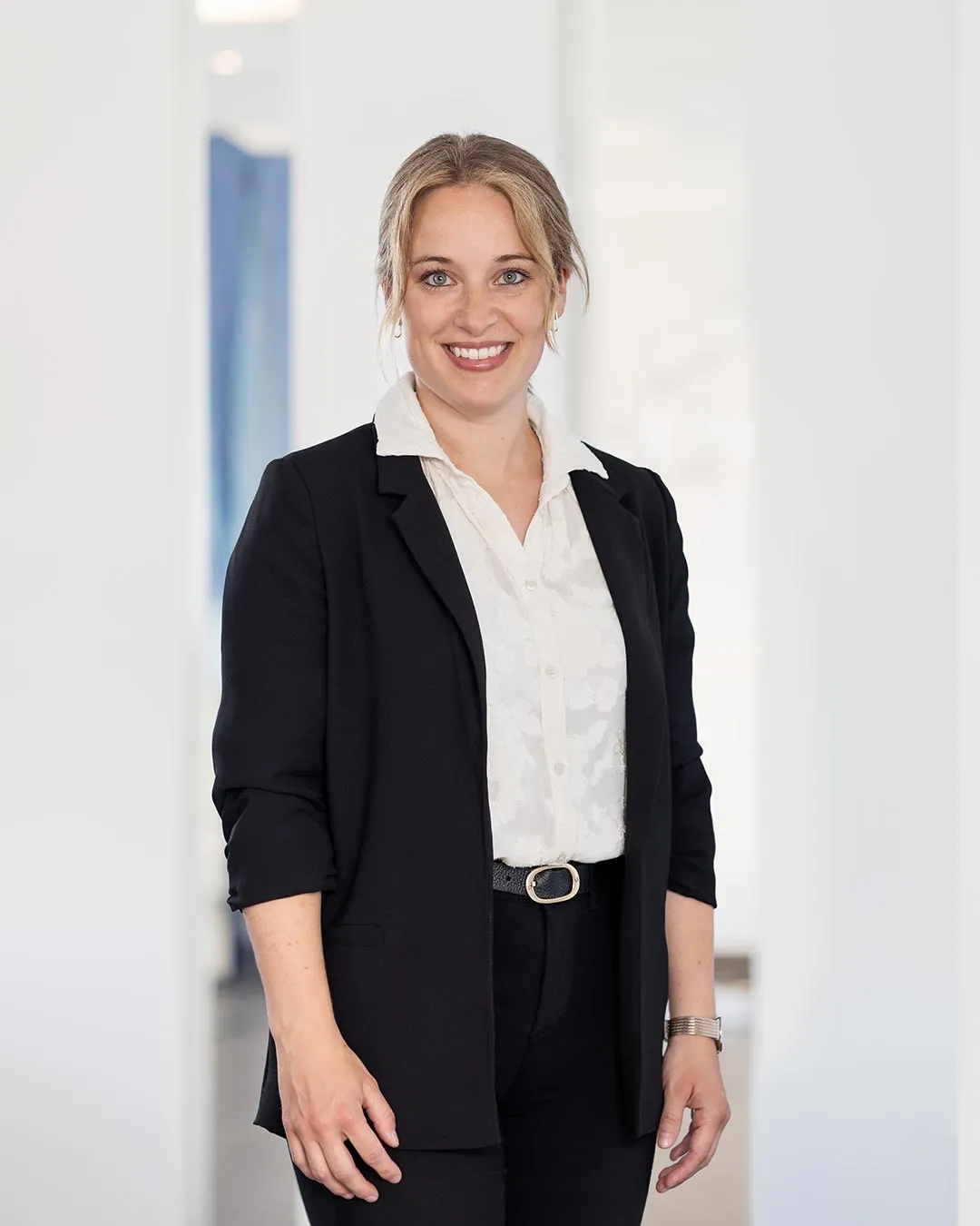 Dr. med. Julia Bernardy