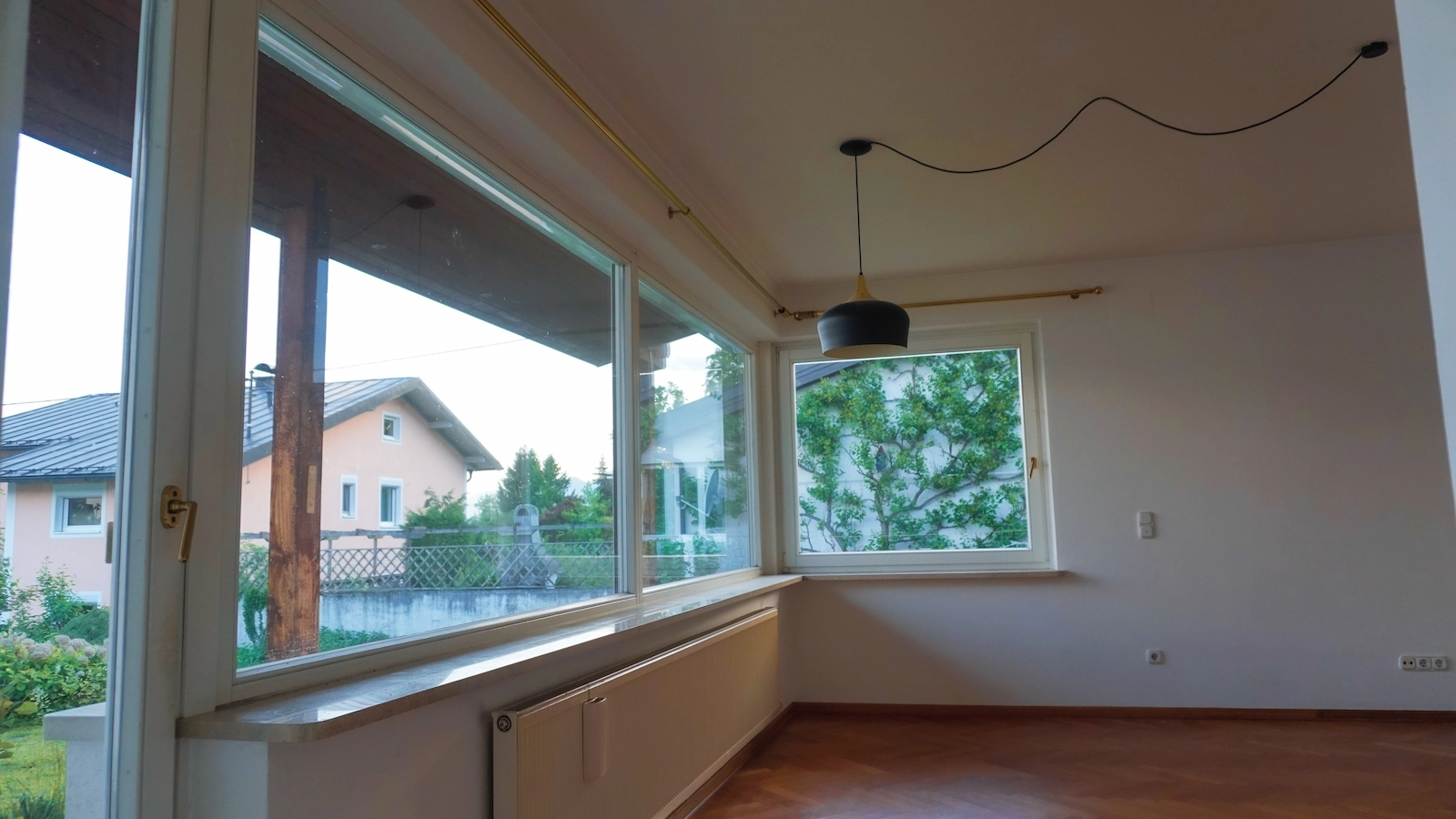 Fensterband – Blick ins Grüne