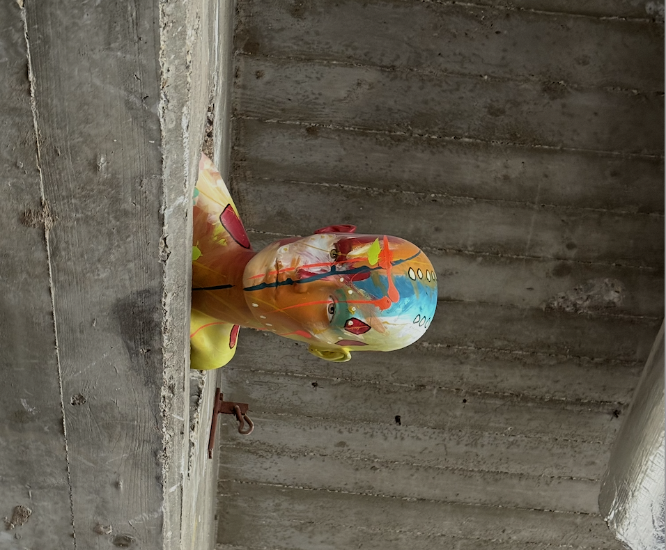 WHAT IS HAPPENING HERE. GALERIE D'ART À AMSTERDAM.