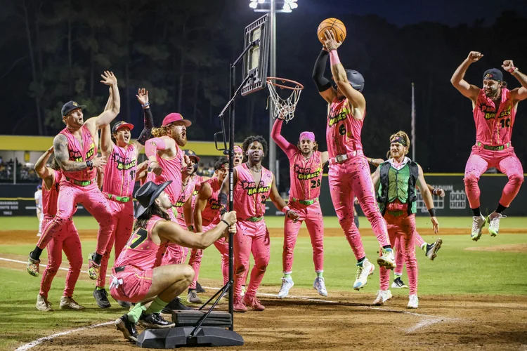 Savannah_PartyAnimals_MarchMadness_Celebration.jpg