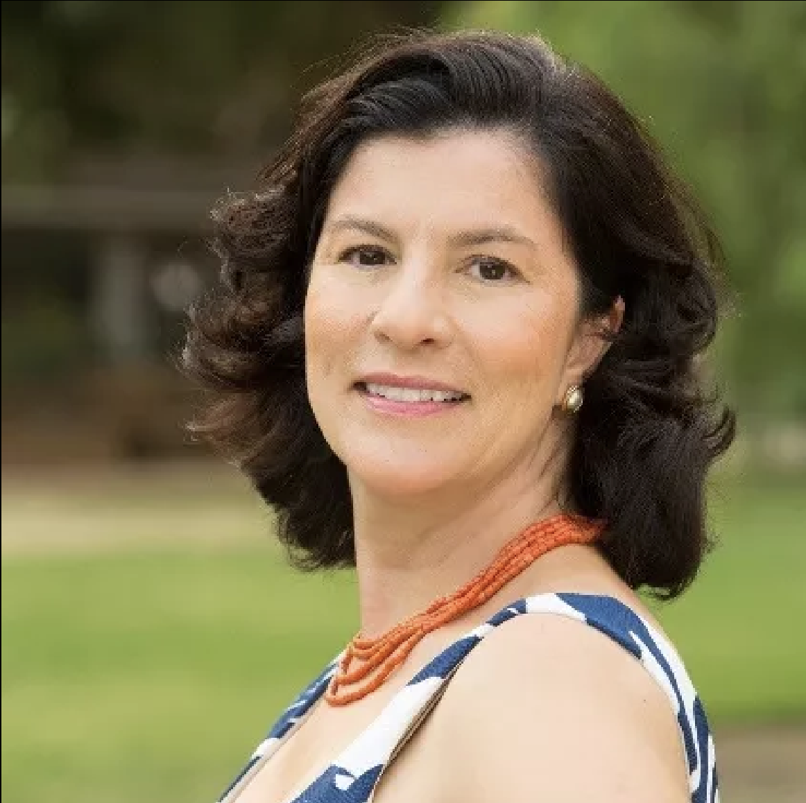 headshot image of Saskia Subramanian