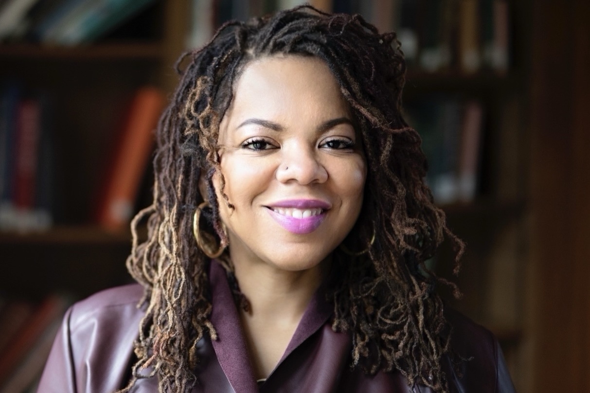 headshot image of Samara Sit