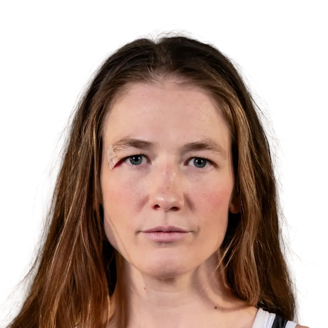 Portrait of Sarah Hildebrandt, RAF athlete.