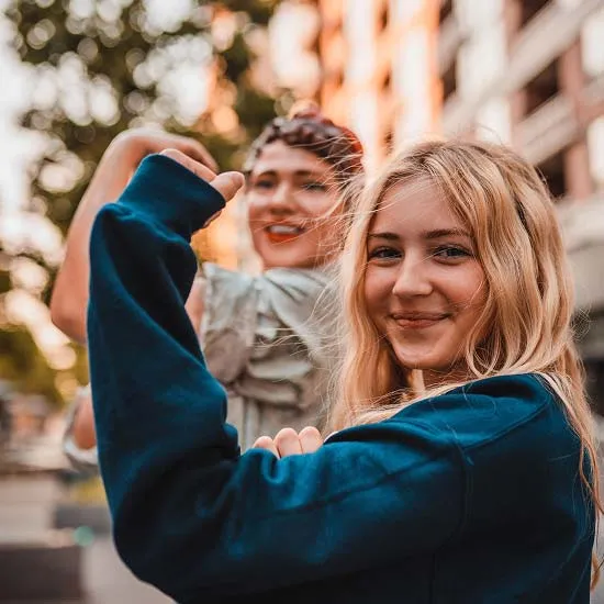 girl flexing are for camera