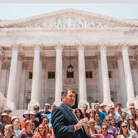 senator mike rounds presenting for students