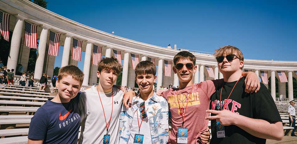 boy students at ww2 memorial
