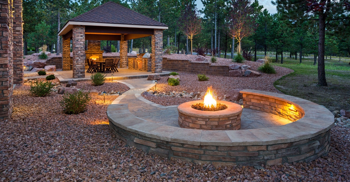 Aesthetic Walls & Firepits