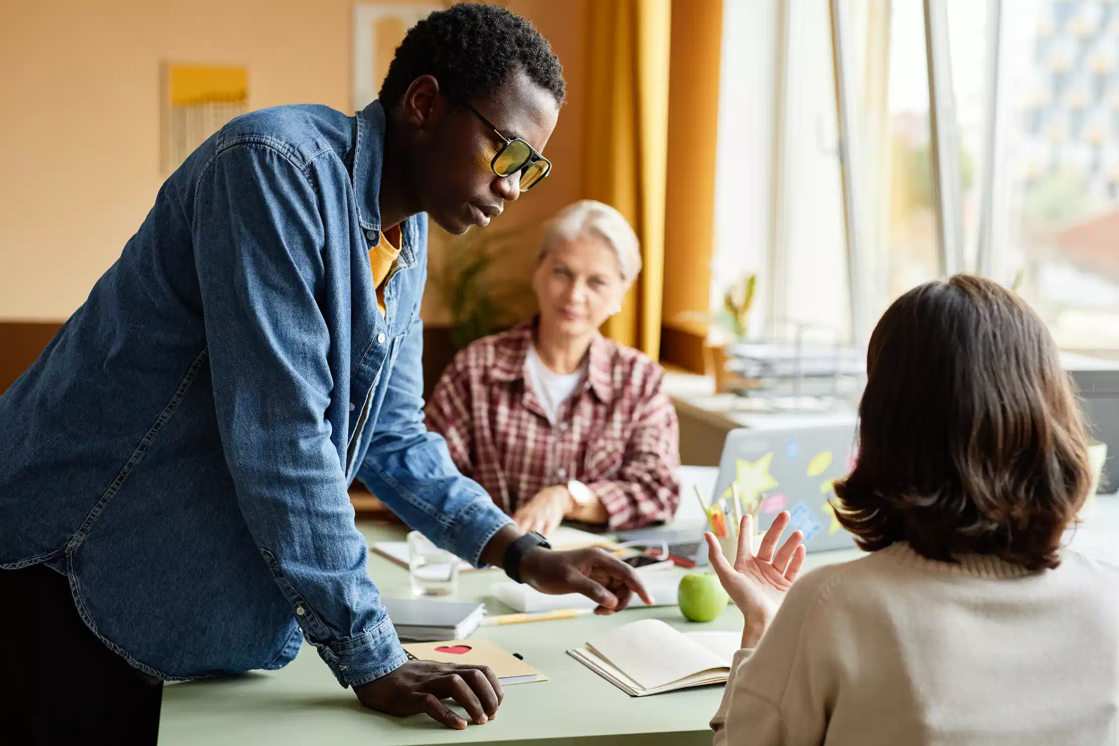 Man in glasses coordinating seniors