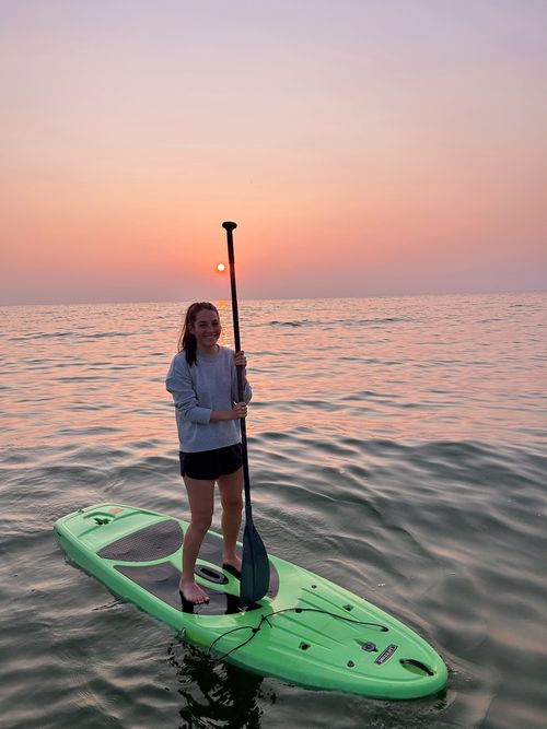 image of an artisanal rustic-inspired wedding cake