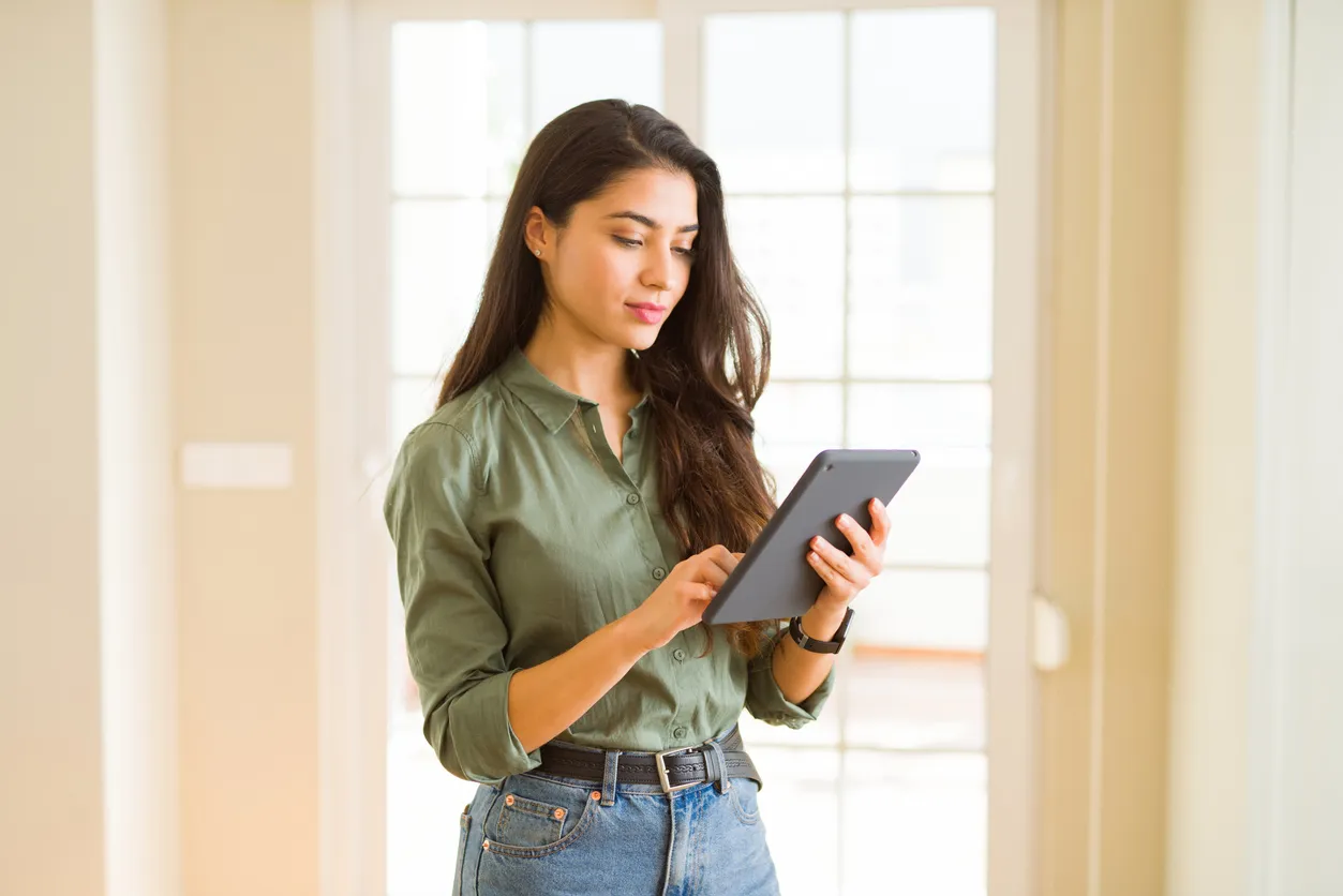 Home watch professional using monitorQA to document verified property visits
