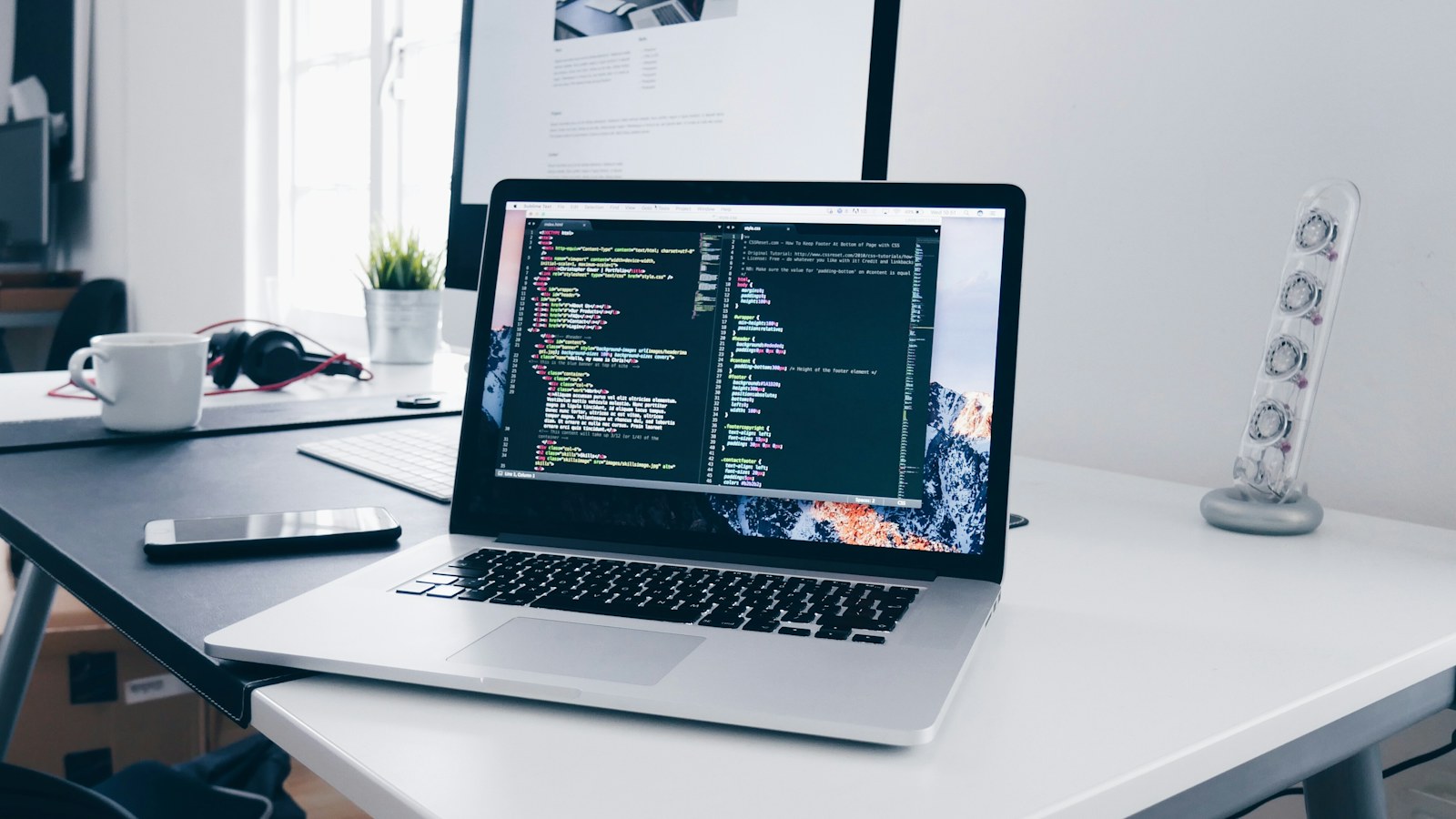 No-Code vs Custom Software: A Founder's 2026 Guide