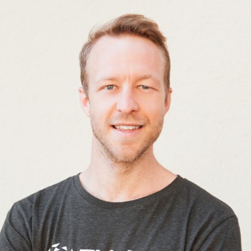<subject>[headshot] image of a customer (for a mobility and transportation)</subject>