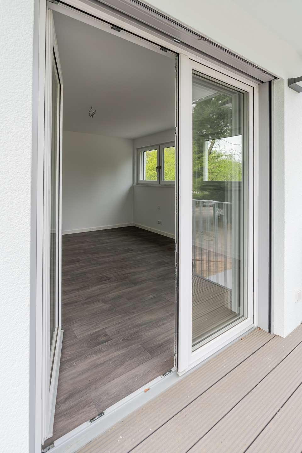 Zimmer mit Balkon