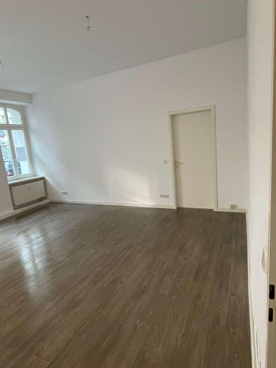 große helle Ladenfläche