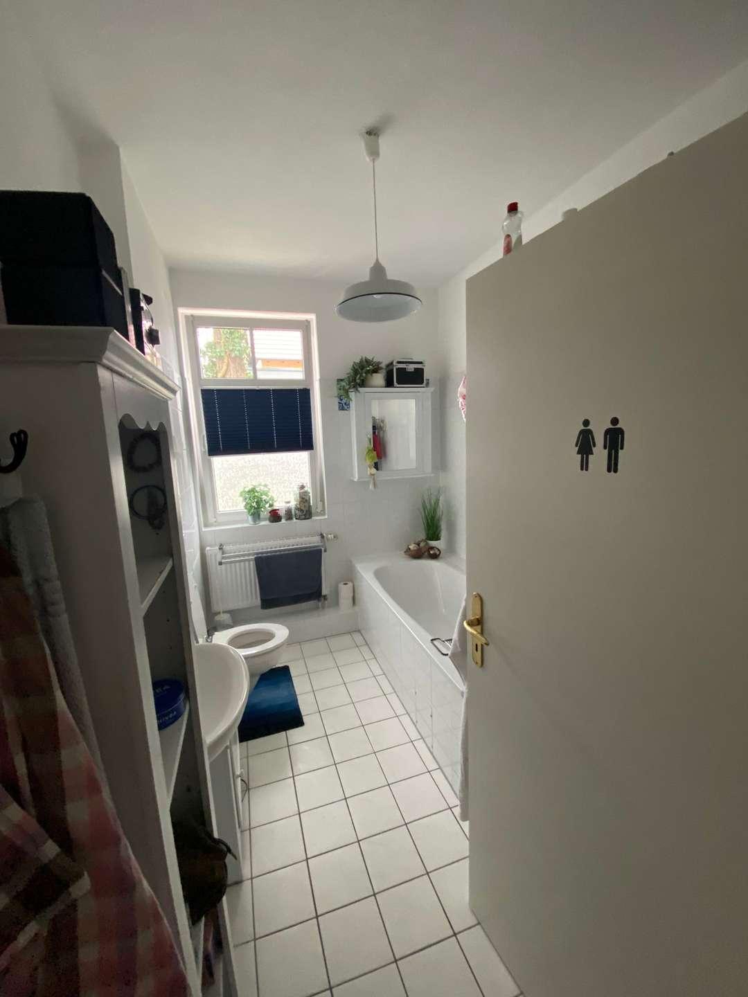 Badezimmer mit Wanne