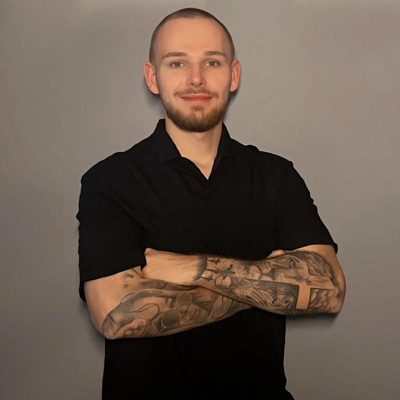 Janick Derigs im selbstbewussten Potrait