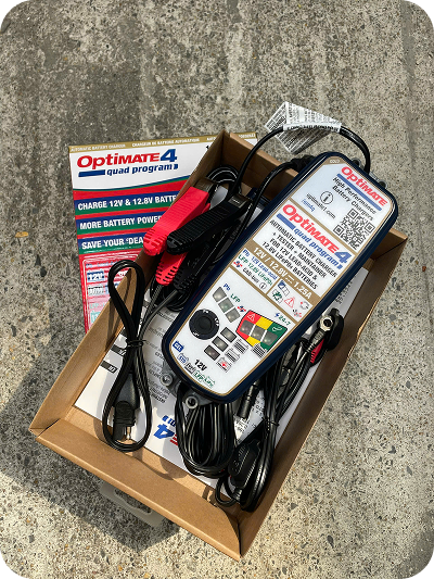 Bộ sạc ắc quy Optimate 4 Quad