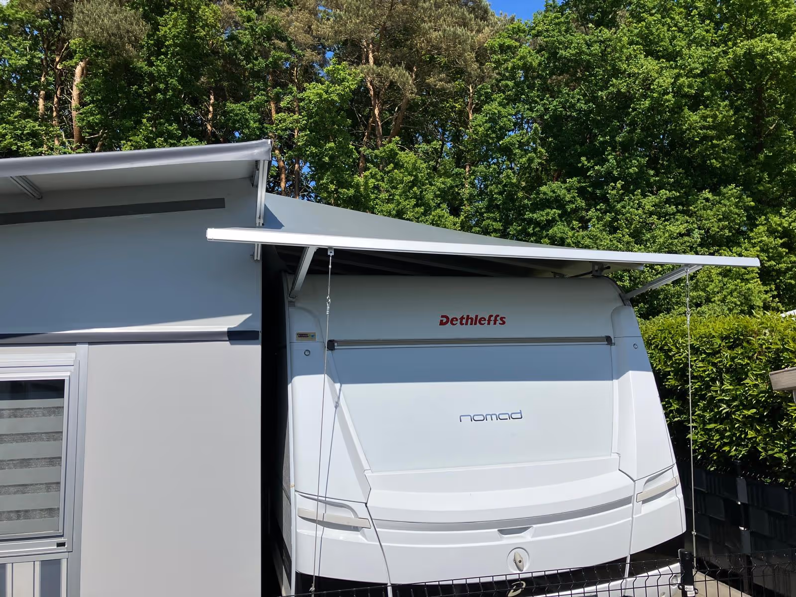 Vrijstaand met carport
