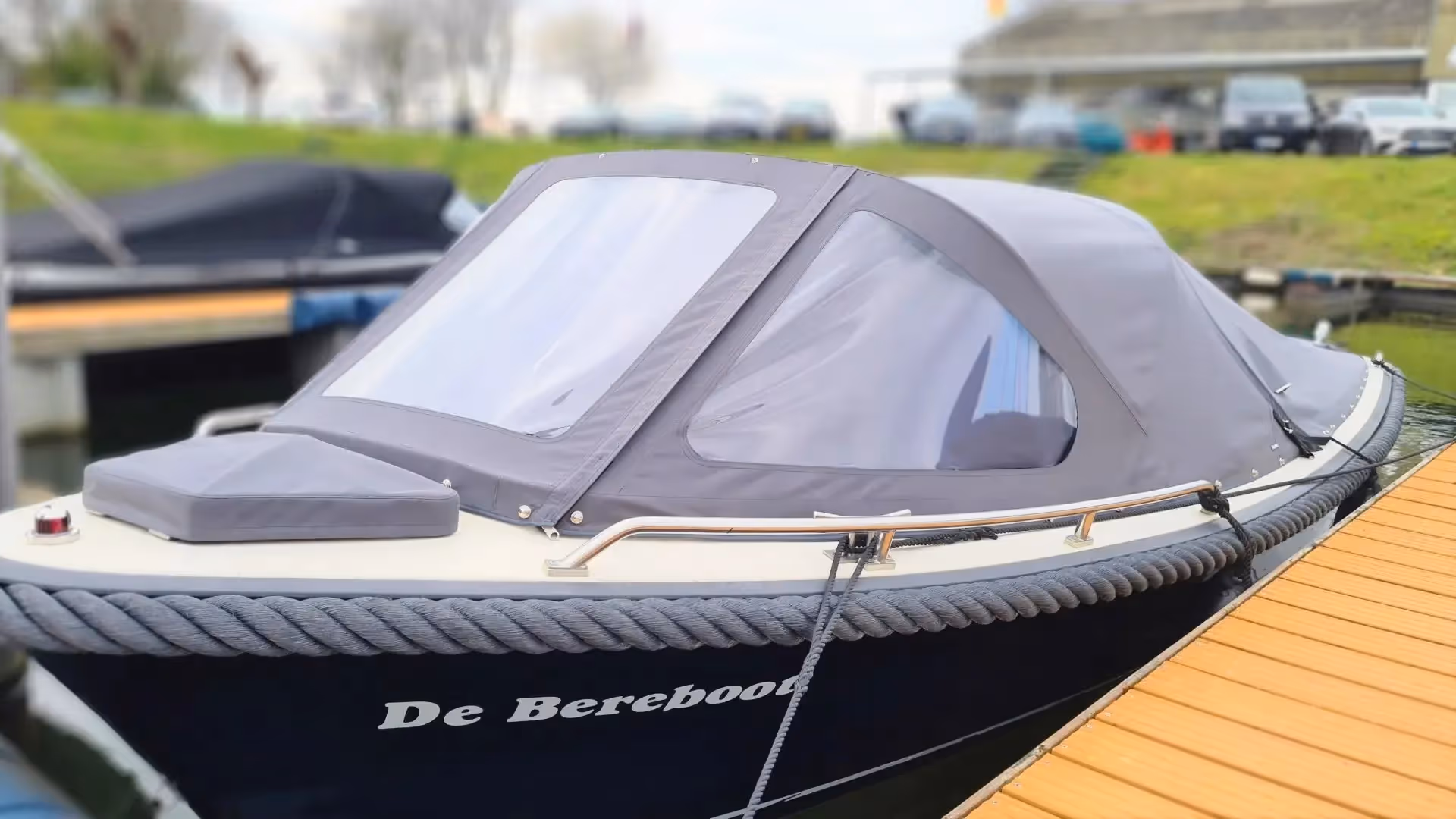 Bootsabdeckungen und Poolabdeckungen