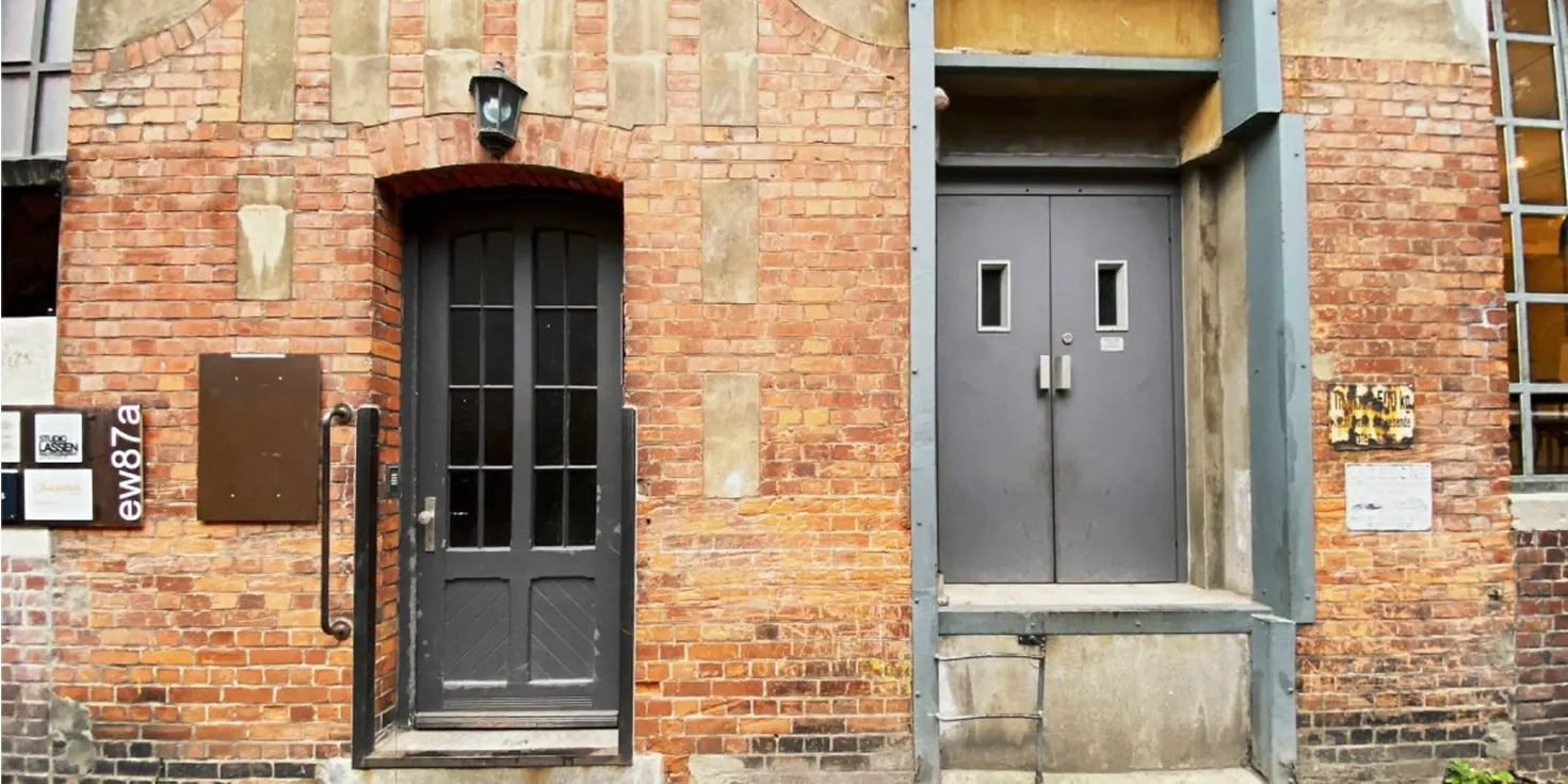 Eingangstür unserer Mietlocation