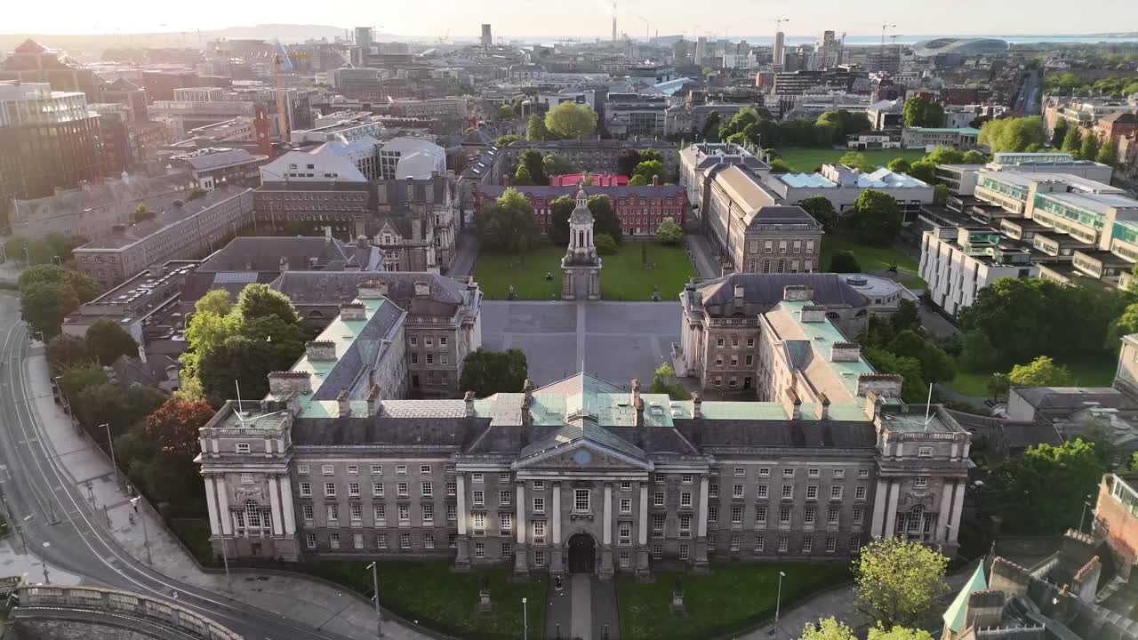 Dublin, Irland – Trinity College aus der Luft