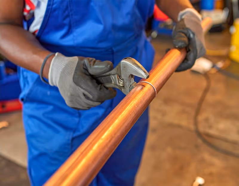 Emergency copper pipe fix by Orlando plumbing technician