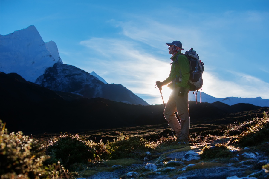 Man hiking, free of tarlov cyst pain