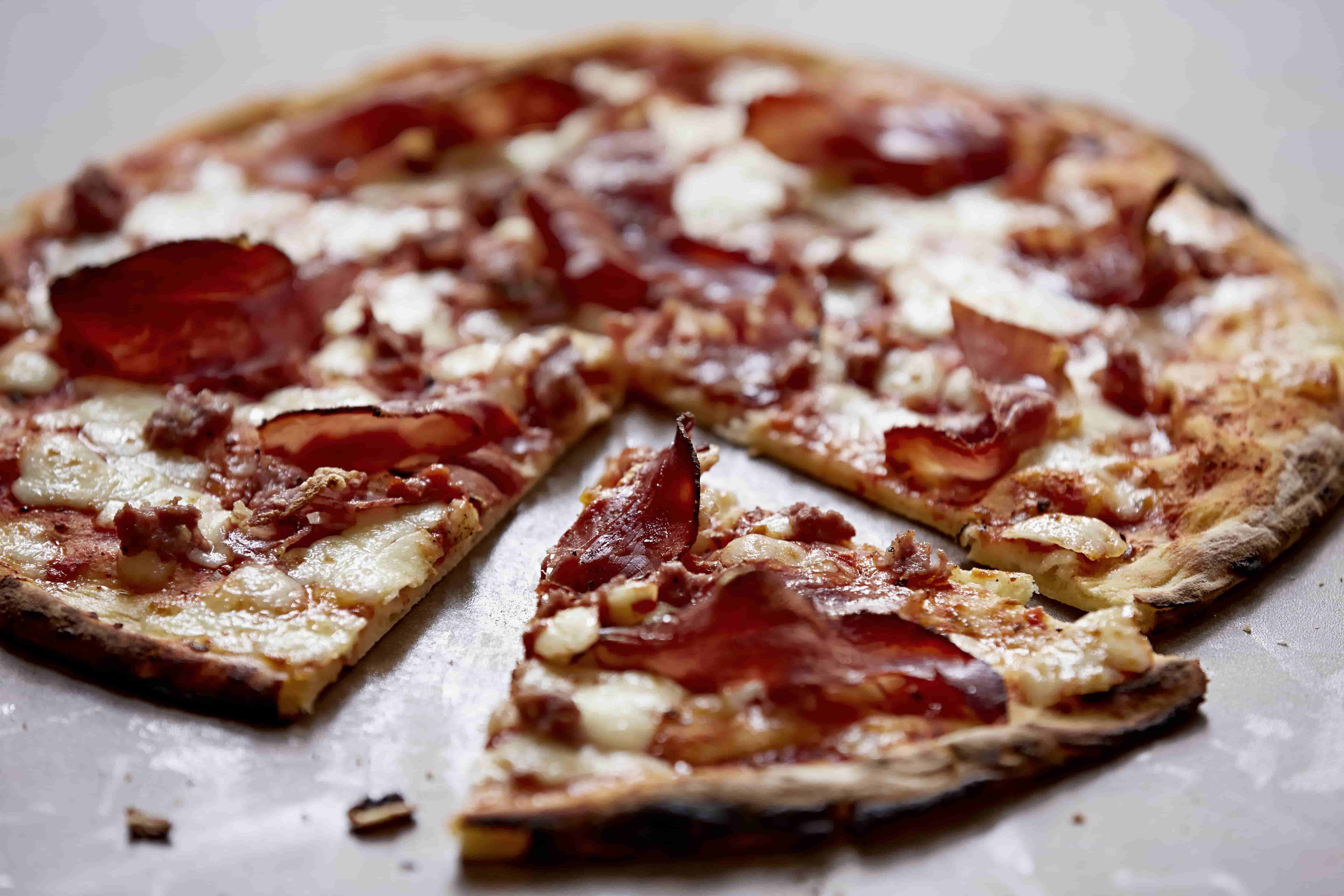 Italian pizza with spinach and chees
