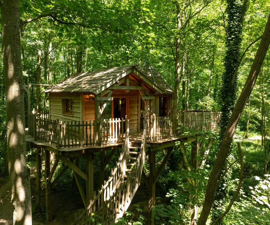 Cabanes suspendues dans les airs - Coucoo Cabanes - Cabanes des Veilleurs