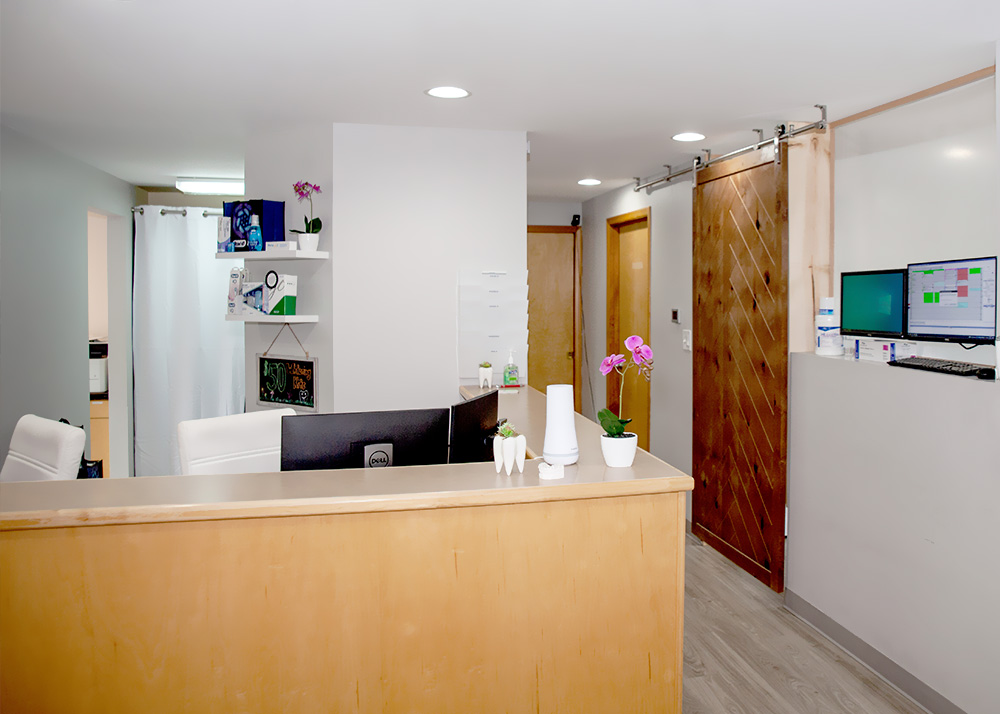 Roots Dental