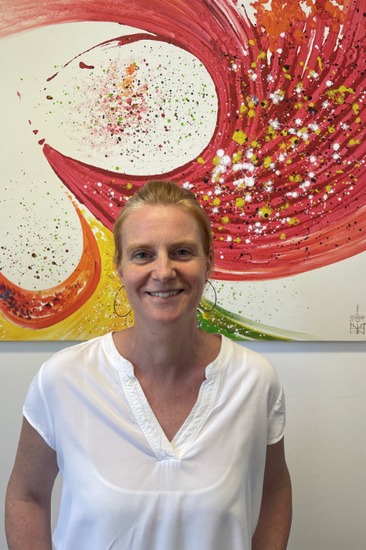 Ms. Angelika Achleitner