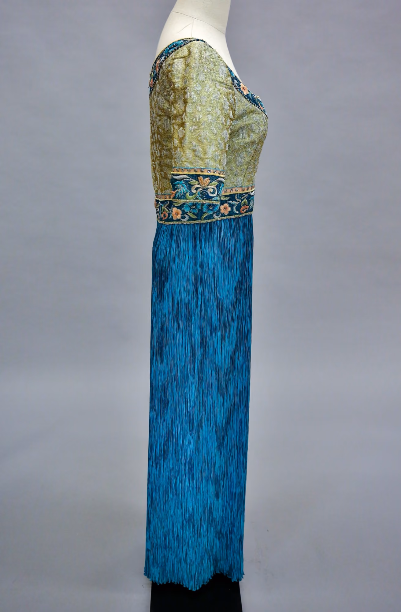 Side image
